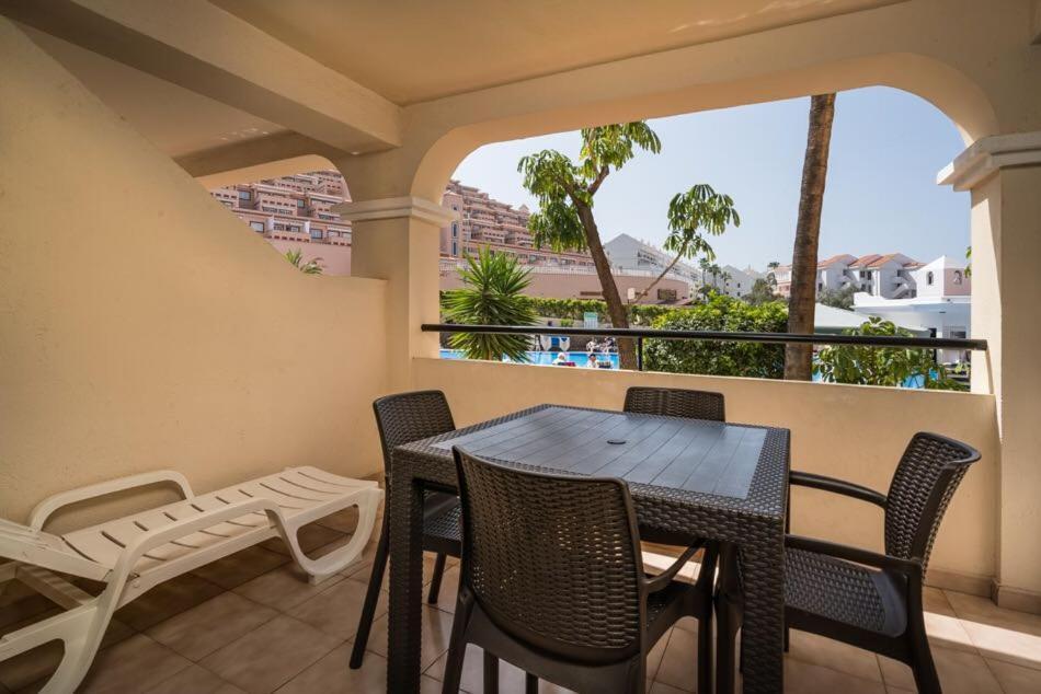 Castle Apartment Margherita Los Cristianos  Bagian luar foto